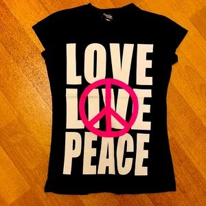 Love Live Peace tee women’s L